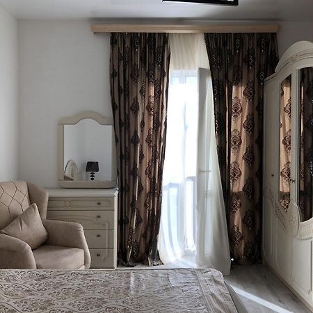 Lilu Hotell Tbilisi Exteriör bild