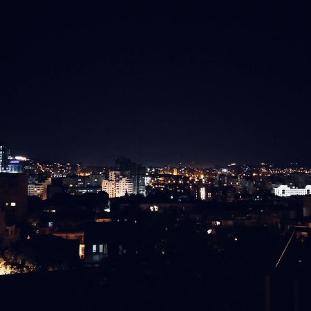 Lilu Hotell Tbilisi Exteriör bild
