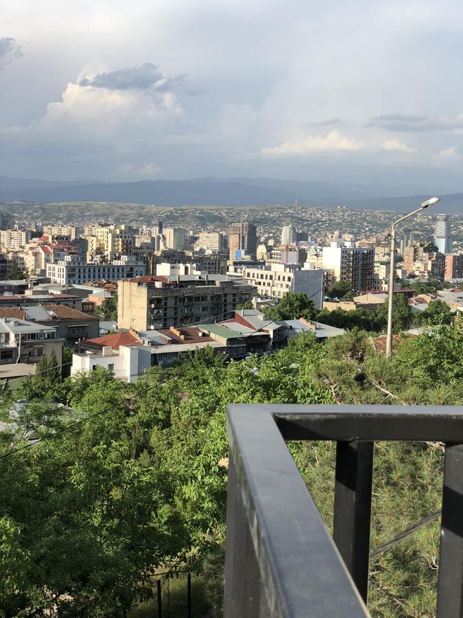 Lilu Hotell Tbilisi Exteriör bild