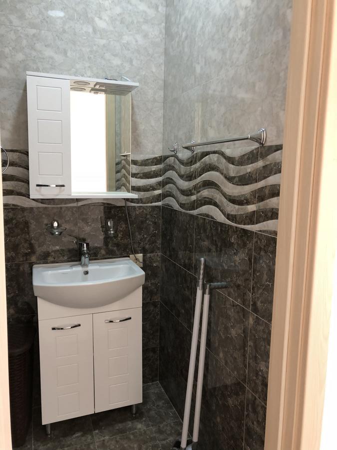 Lilu Hotell Tbilisi Exteriör bild